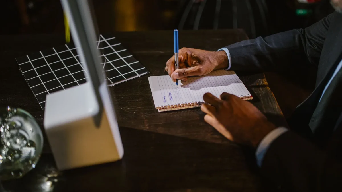 Comment apprendre l&rsquo;anglais rapidement et gratuitement : méthode pas à pas