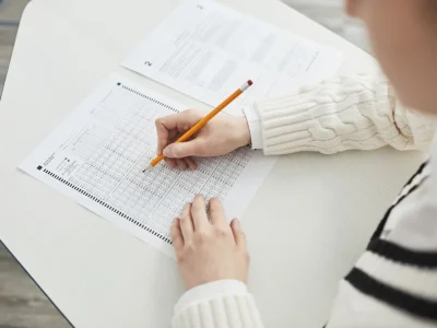 Niveaux d&rsquo;anglais A1 à C2 : comprendre l&rsquo;échelle du CECRL et se situer