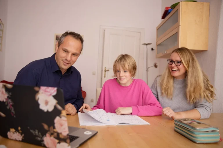 École bilingue anglais : modèles, critères de choix et alternatives