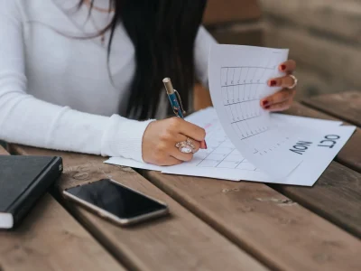 Les mois en anglais : liste complète, prononciation et usage