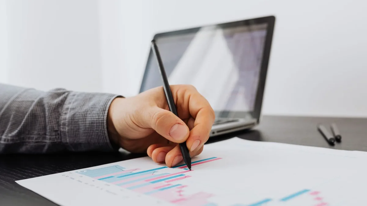 Niveaux TOEIC : barème, équivalences CECRL et ce que chaque score signifie vraiment