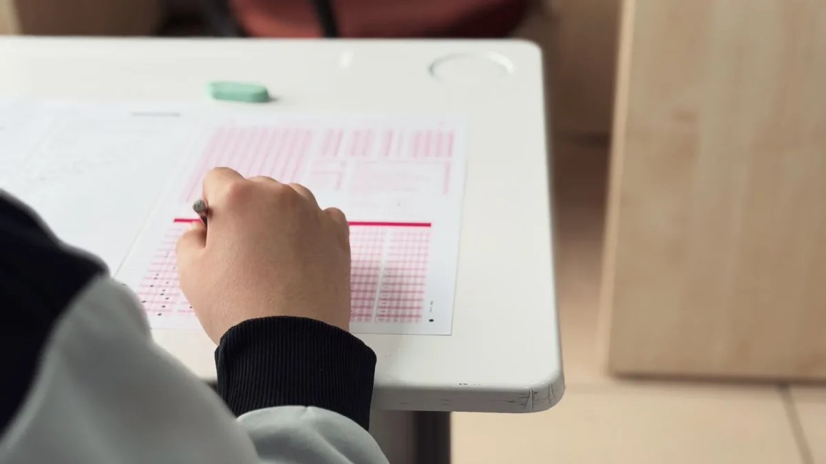 Test d&rsquo;anglais gratuit : choisir le bon outil et interpréter ses résultats