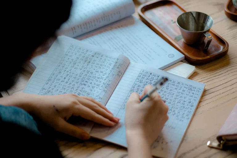 Apprendre l’anglais facilement : méthodes et progression par niveau